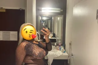 NEW IN TOWN ! SEXY BROWNSKIN E... - Image 2